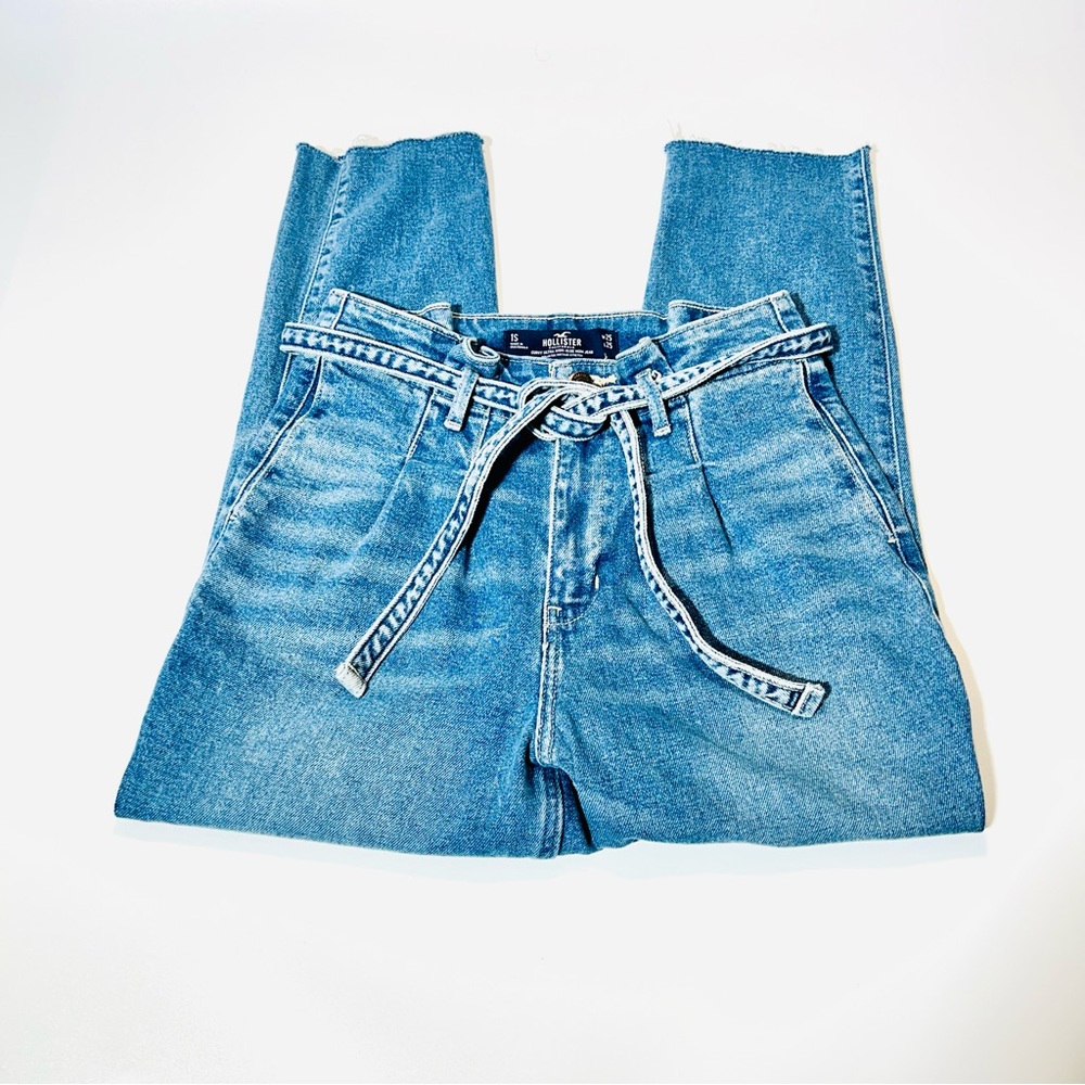 Hollister jeans Curvy Ultra High Rise MOM jeans stretchy women Size 25